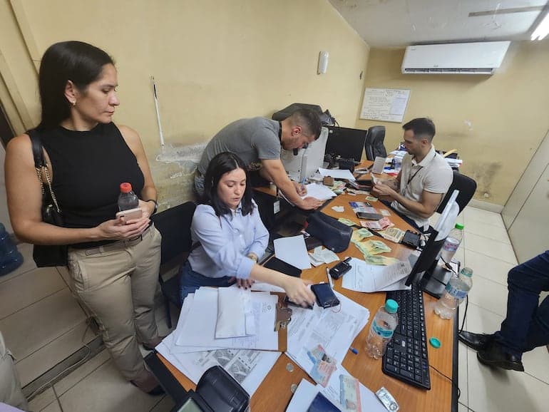 Filtración frustra operación contra coimas en DNIT del aeropuerto Silvio Pettirossi