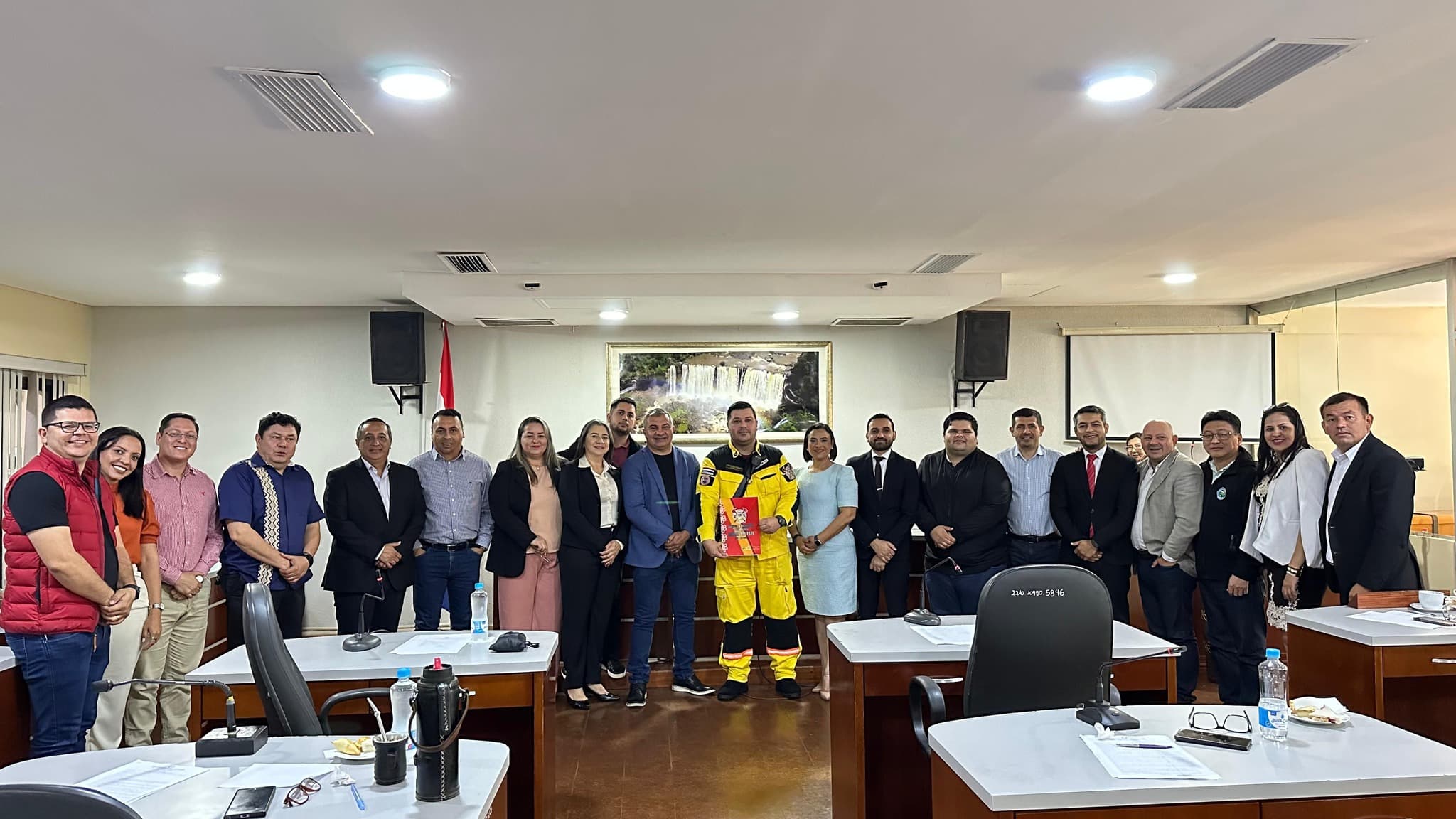 Bomberos voluntarios de CDE secuestrados por operador político de Prieto