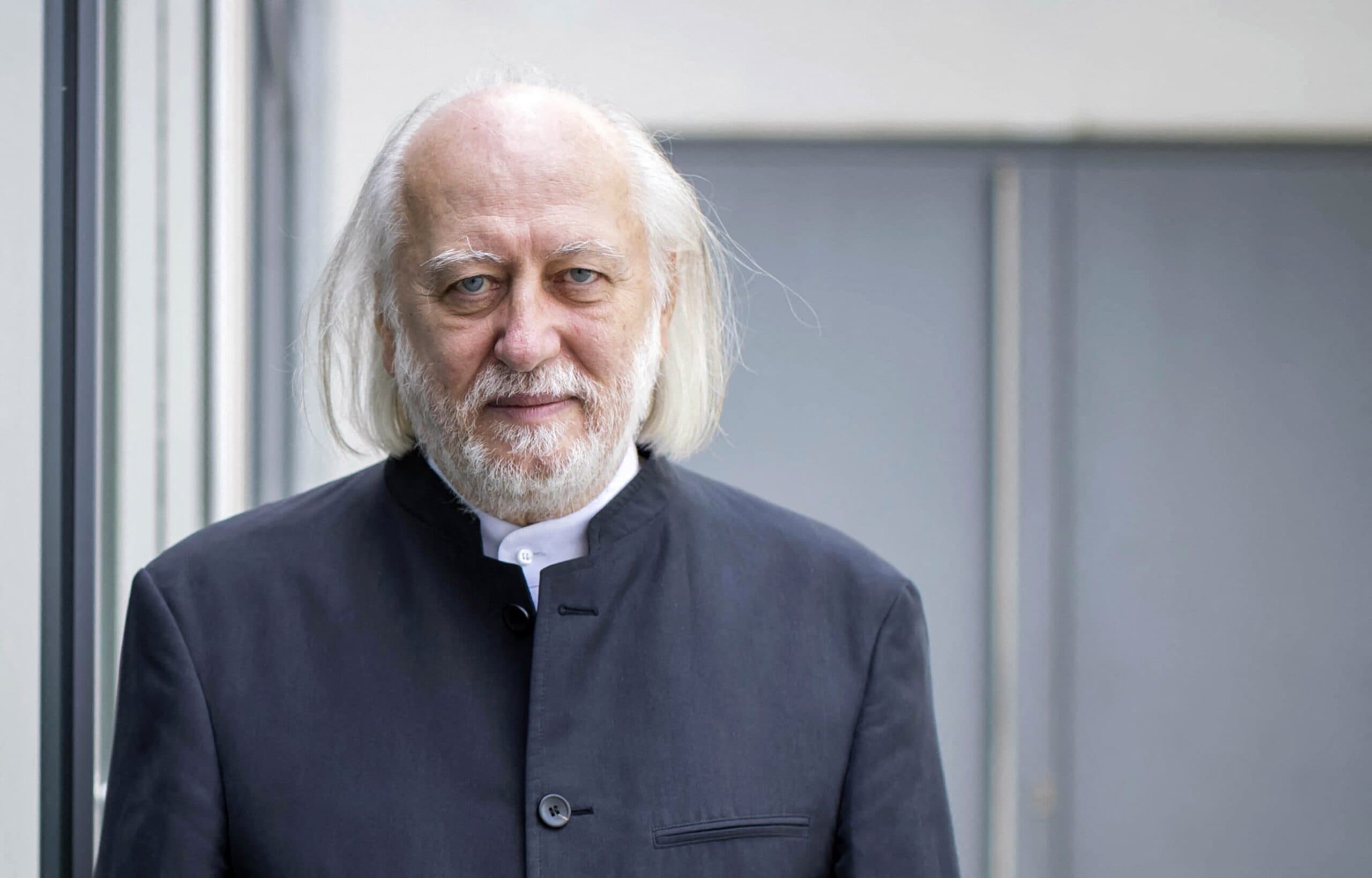 Laszlo Krasznahorkai gana el Premio Nobel de Literatura