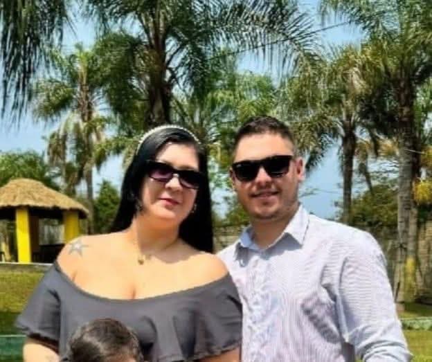 Belu Zarza: Título falso, “autoaumento” de salario e insolvencia