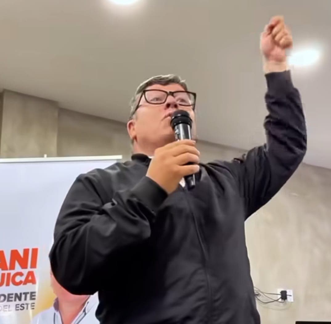 Dani Mujica “clama” por votos colorados ante crecimiento de RGV en intención de voto