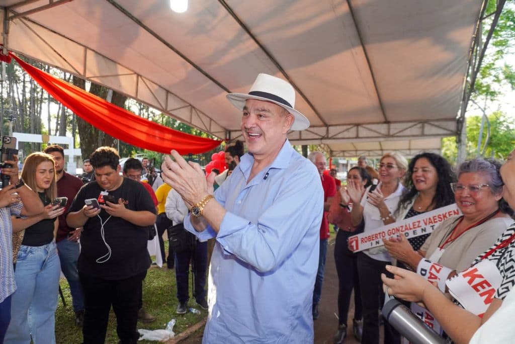 “Tiki” admite errores de RGV en campaña y reconoce que siguen abajo en las encuestas