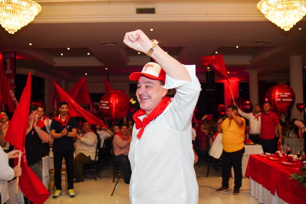 RGV deja plantados a seccionaleros y provoca histeria y fuga masiva de dirigentes