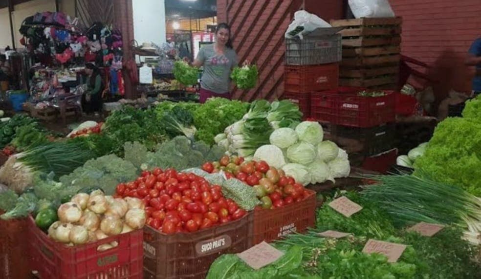 Precio del tomate se dispara hasta un 100% en la feria permanente
