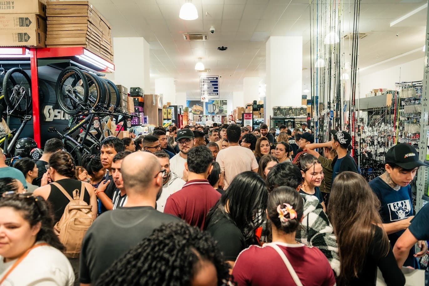 Black Friday histórico: CDE facturó USD 450 millones y recibió a más de 200 mil turistas