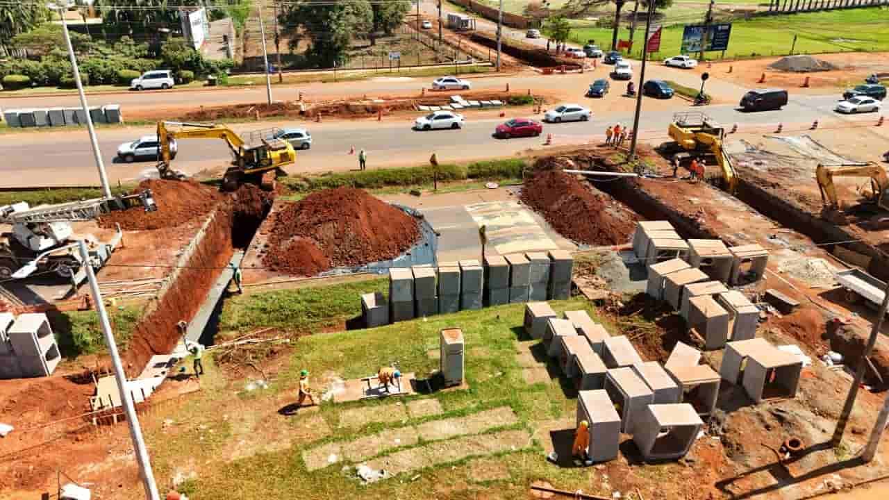Rehabilitan la Ruta PY02 en el Km 10 tras intensos trabajos de drenaje